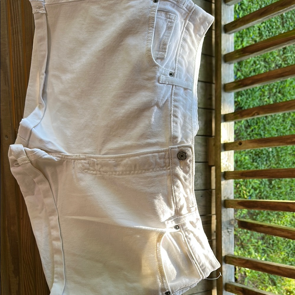 Old Navy Women's White Jean Shorts